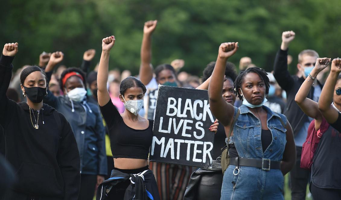 


Black Lives Matter-anhängare i Leeds i norra Storbritannien den 21 juni 2020. Foto: Oli Scarff/AFP via Getty Images                                                                                                                                    