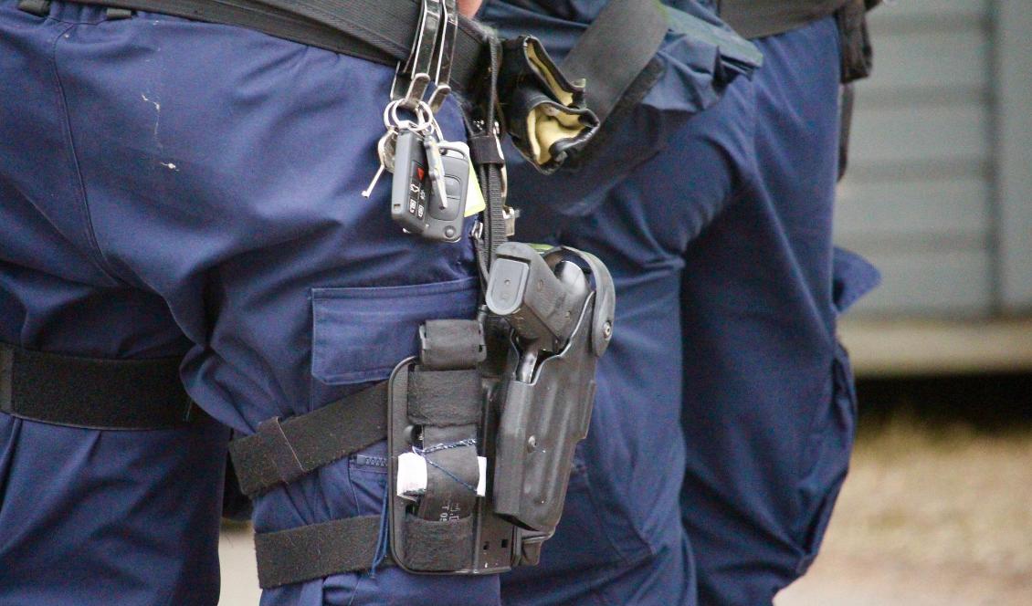 Mer polisiär närvaro har ökat tryggheten i stadsdelen Flemingsberg utanför Stockholm, enligt polisen. Foto: Susanne W Lamm