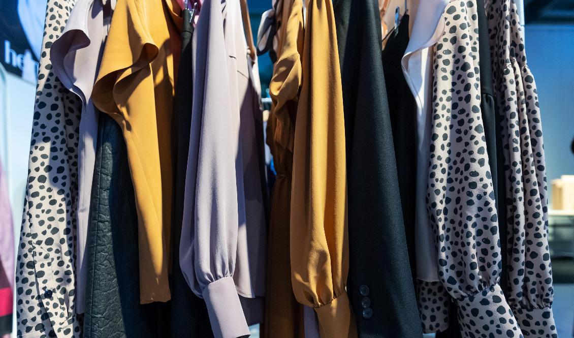 Återvinning är nödvändigt för mode- och textilbranschen. Klädmärket Heijne på bilden använder bara restprodukter och naturmaterial. Arkivbild. Foto: Stina Stjernkvist/TT