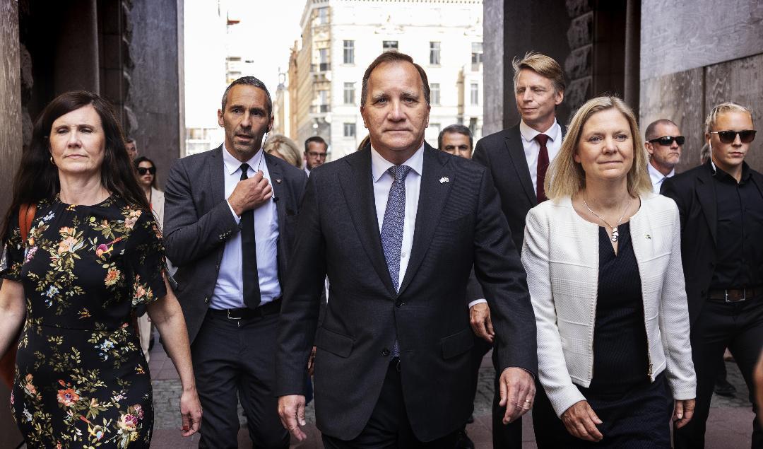 Statsminister Stefan Löfven (S) på väg till riksdagens misstroendeomröstning. Arkivbild. Foto: Nils Petter Nilsson / TT