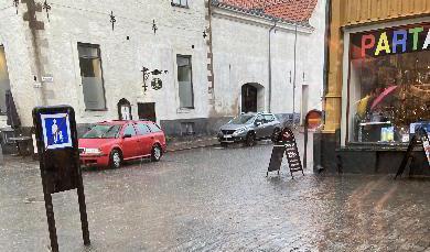 
Gator svämmade över i Kalmar efter ett kraftigt regnoväder. Foto: Markus Majdalani/TT                                            