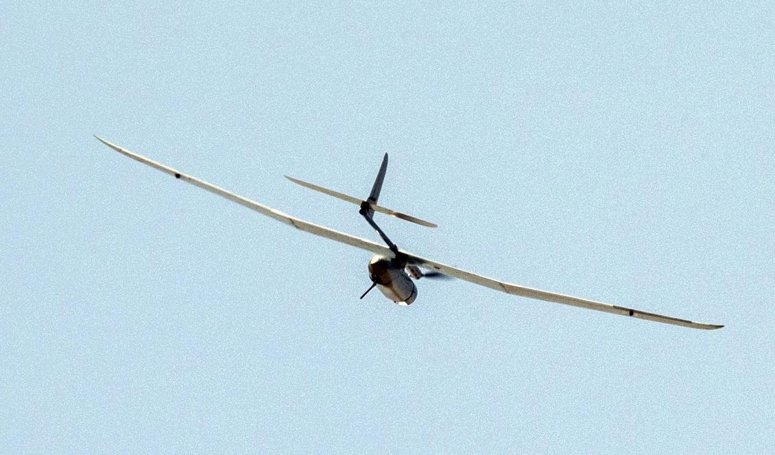 En drönare som tillhör den israeliska armén lyfter i närheten av gränsen mot Gaza. Foto: JACK GUEZ/AFP via Getty Images