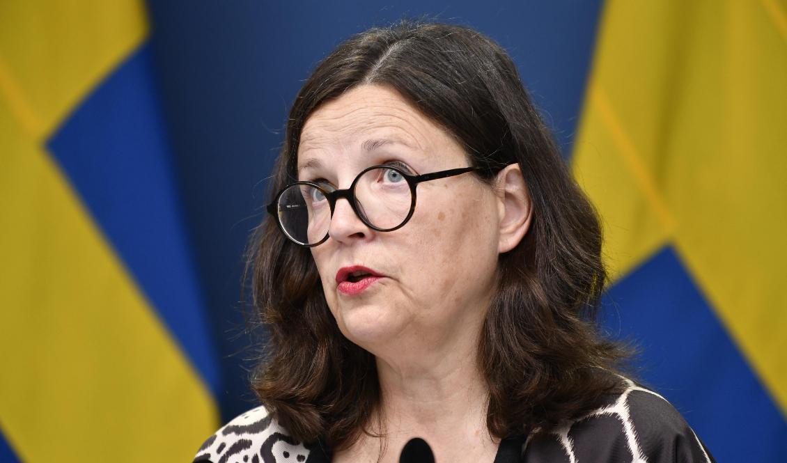 Utbildningsminister Anna Ekström (S) höll en pressträff för att presentera en lagrådsremiss med förslag som ska ge Skolinspektionen ökade möjligheter att stänga skolor med allvarliga brister. Foto: Henrik Montgomery/TT