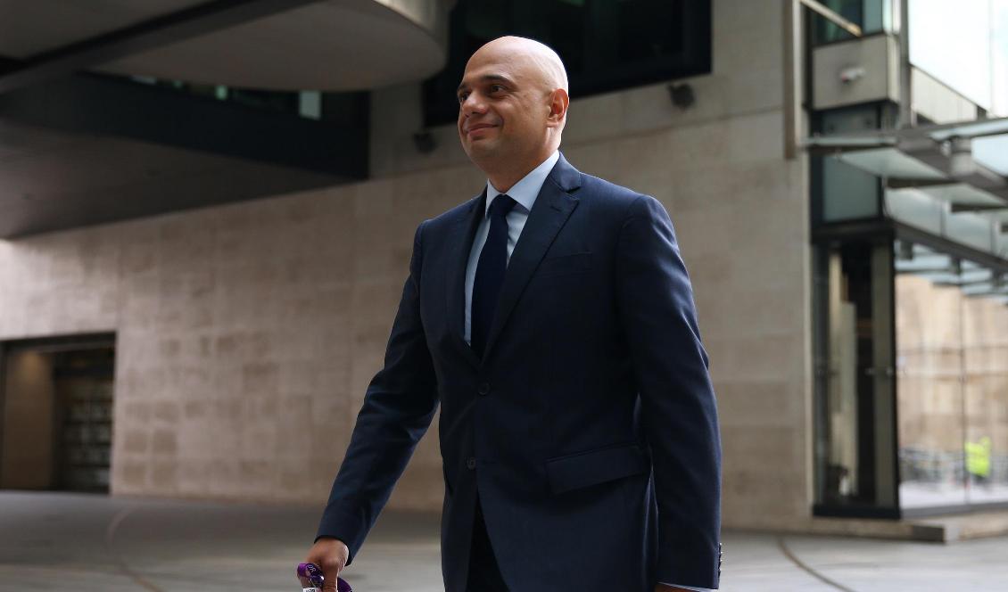 Storbritanniens hälsominister Sajid Javid utanför BBC:s byggnad den 12 september 2021. Foto: Hollie Adams/Getty Images