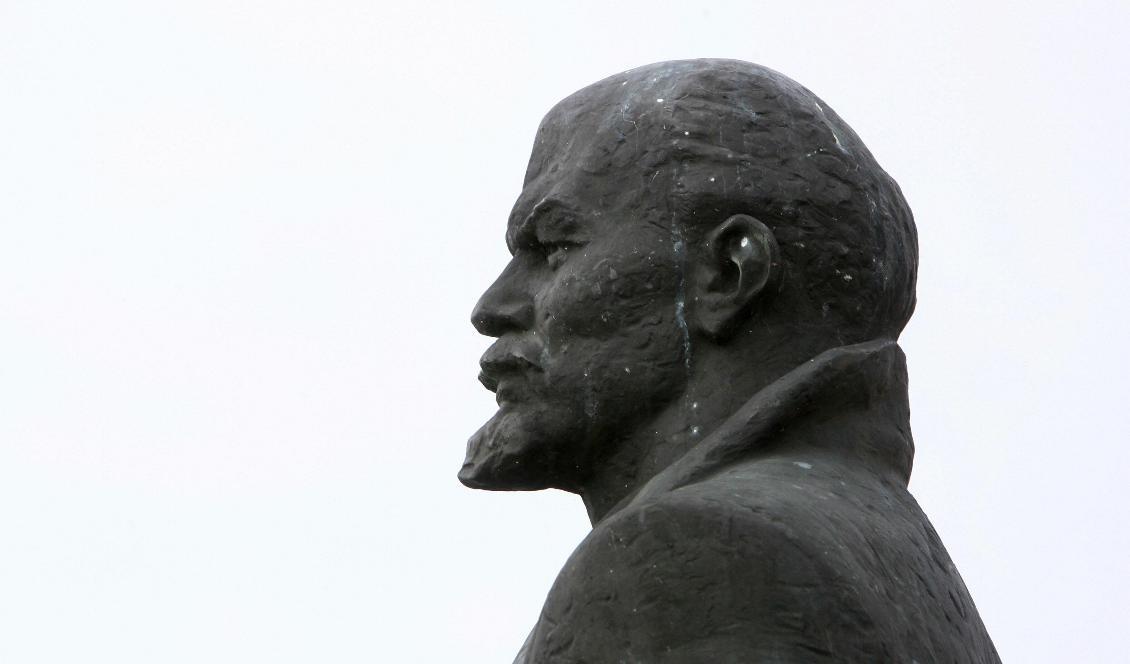 


En staty över den forne sovjetiske diktatorn Vladimir Lenin i Schwerin i Tyskland den 8 november 2007. Foto: John MacDougall/AFP via Getty Images                                                                                                                                    