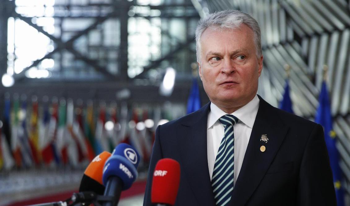 Litauens president Gitanas Nauseda beklagar att Kina ger igen mot landet efter beskedet att Taiwan får ha en delegation på plats i Vilnius. Arkivbild. Foto: Johanna Geron/poolfoto via AP/TT