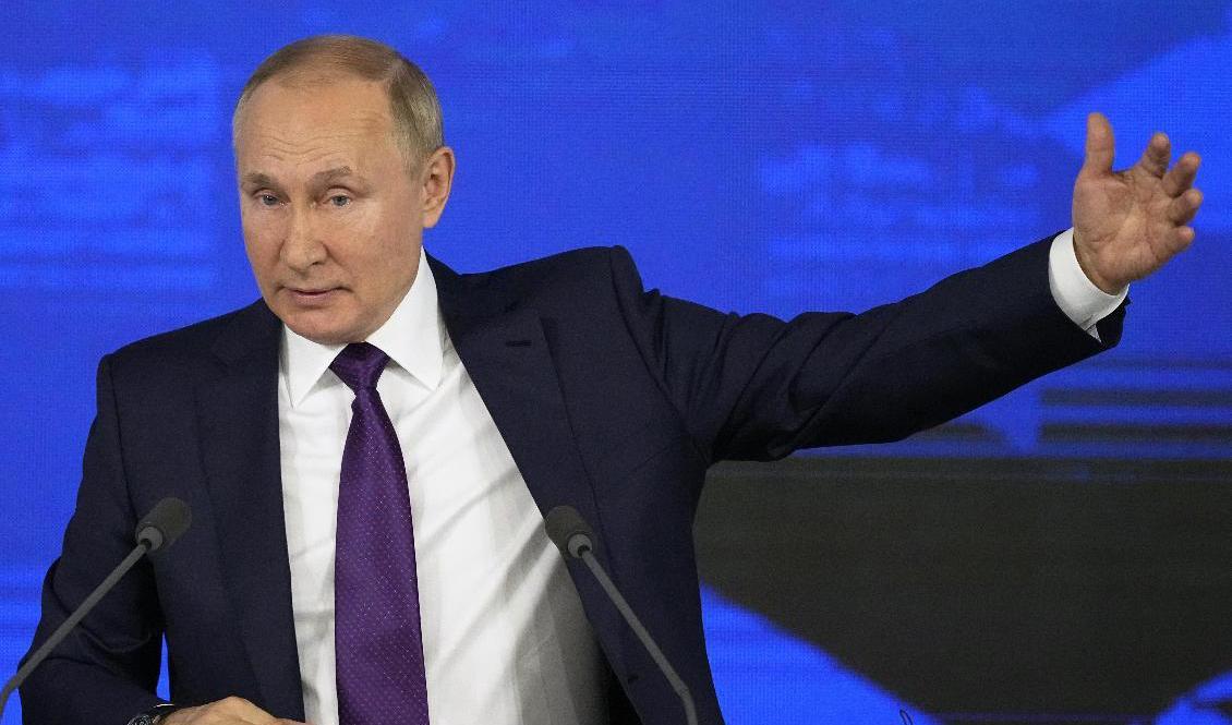 Rysslands president Vladimir Putin under sin årliga presskonferens i Moskva. Foto: Alexander Zemlianichenko/AP/TT