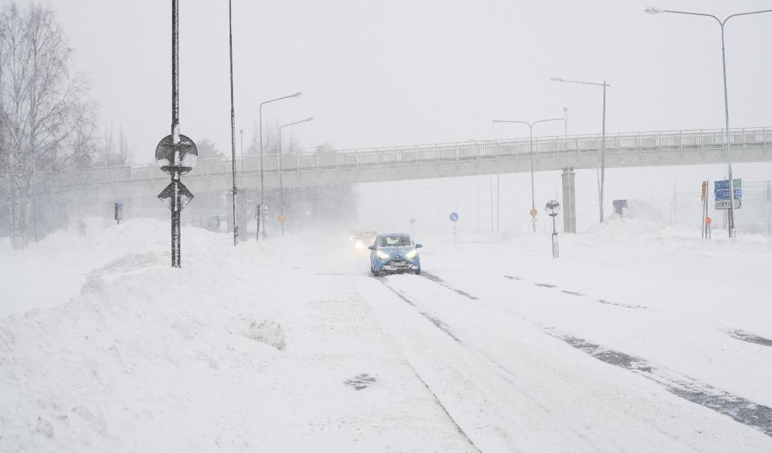 Det blir besvärligt väder i norra Sverige. Arkivbild. Foto: Erik Abel/TT