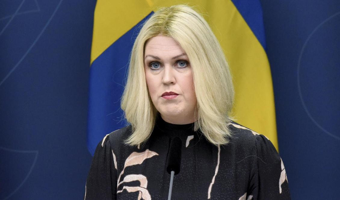 Socialminister Lena Hallengren (S) och Folkhälsomyndighetens generaldirektör Karin Tegmark Wisell håller i dag pressträff om ämnet pandemiåtgärder. Arkivbild. Foto: Marko Säävälä/TT