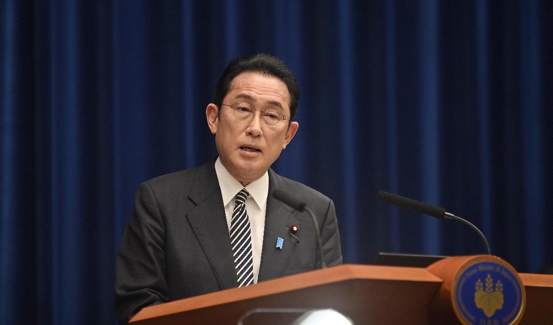 Japans premiärminister Fumio Kishida uppmanar Ryssland att återgå till diplomatin. Arkivbild. Foto: David Mareuil/AP/TT