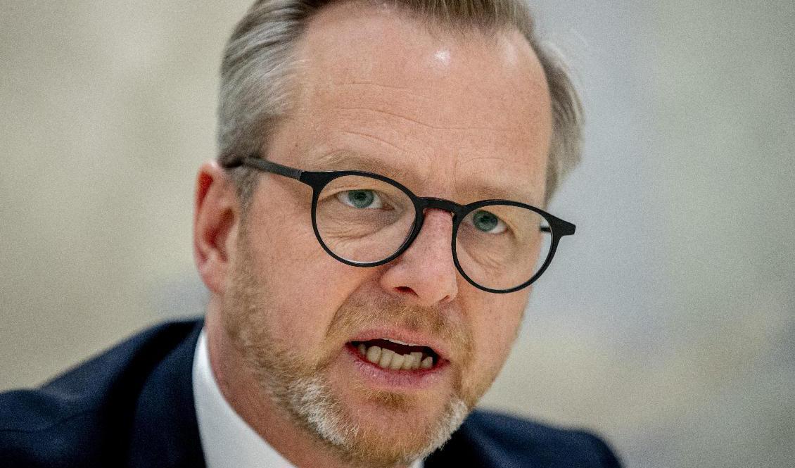 Finansminister Mikael Damberg (S) meddelade under ett besök i Göteborg att regeringen förbereder ett krispaket för de höga drivmedelspriserna. Foto: Adam Ihse/TT