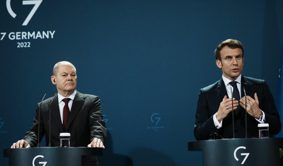 Tysklands förbundskansler Olaf Scholz och Frankrikes president Emmanuel Macron under en pressträff i februari. Foto: Thibault Camus/AP/TT