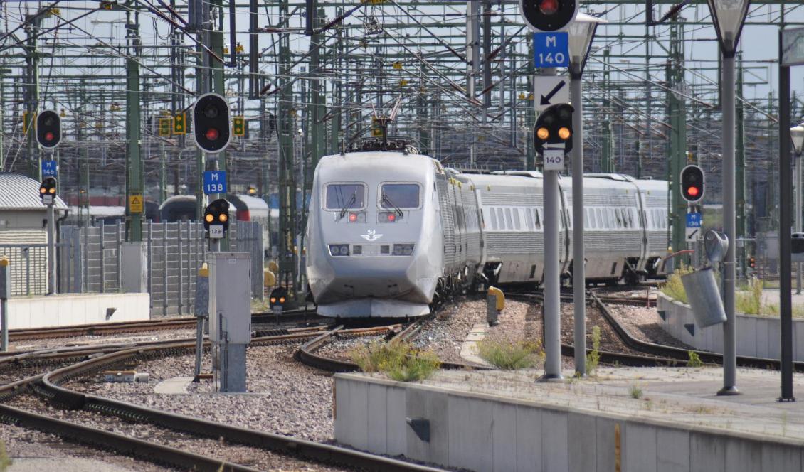 Till följd av lokförarbristen börjar nu SJ med en egen utbildning av lokförare. Foto: Pixabay