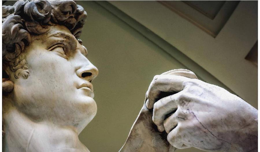 









Michelangelos mästerverk ”David”, fotograferad efter en restaurering, på Galleria dell’Accademia i Florens i Italien, den 24 maj 2004. Foto: Franco Origlia/Getty Images                                                                                                                                                                                                                                                                                                                                                                                                                                                        