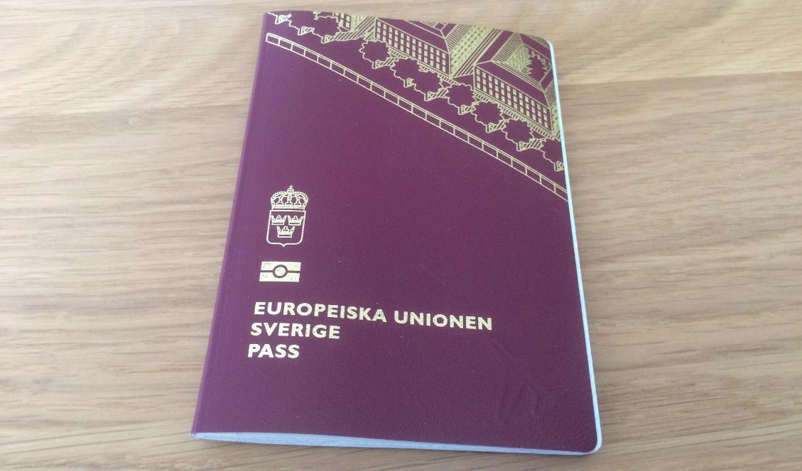 Många hämtar inte ut sina nya pass, enligt Polismyndigheten. Foto: Epoch Times. Arkivbild.