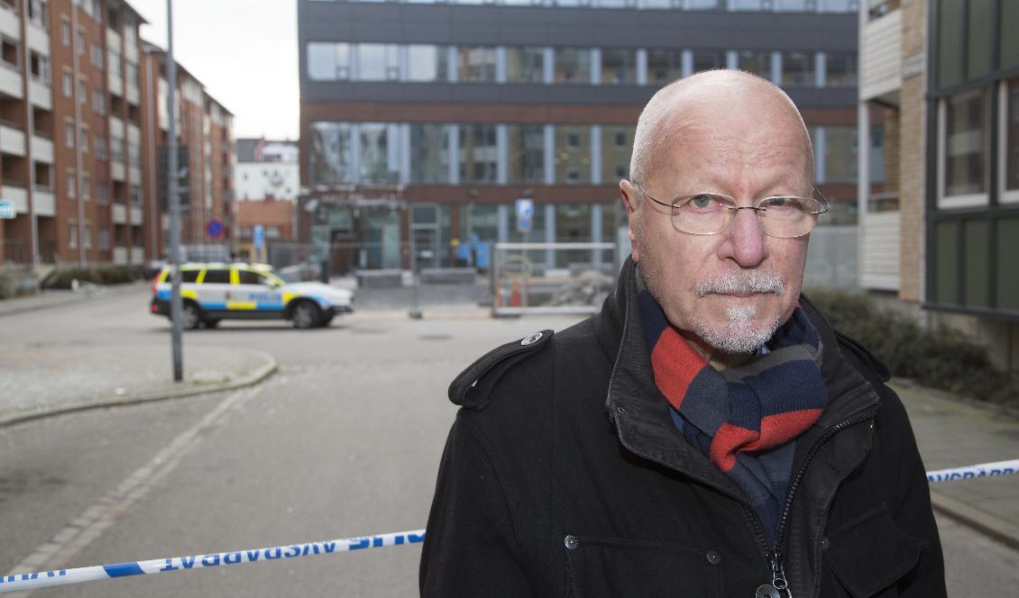 Förre överåklagaren Sven-Erik Alhem är numera ordförande för Brottsofferjouren. Alhem är starkt kritisk till att dömda personer kan smita undan ett utdömt fängelsestraff som efter några år preskriberas. Foto: Stig-Åke Jönsson/TT