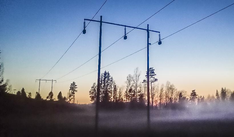 

Vintern kan bli både kall och mörk för många i södra Sverige om elpriserna skenar i vinter. Foto: Bilbo Lantto                                                                                        
