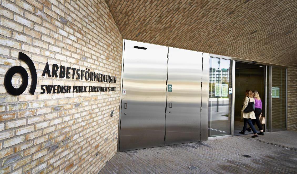 Arbetslösheten i Sverige fortsätter minska, enligt nya siffror från Arbetsförmedlingen. Arkivbild. Foto: Simon Rehnström/SvD/TT