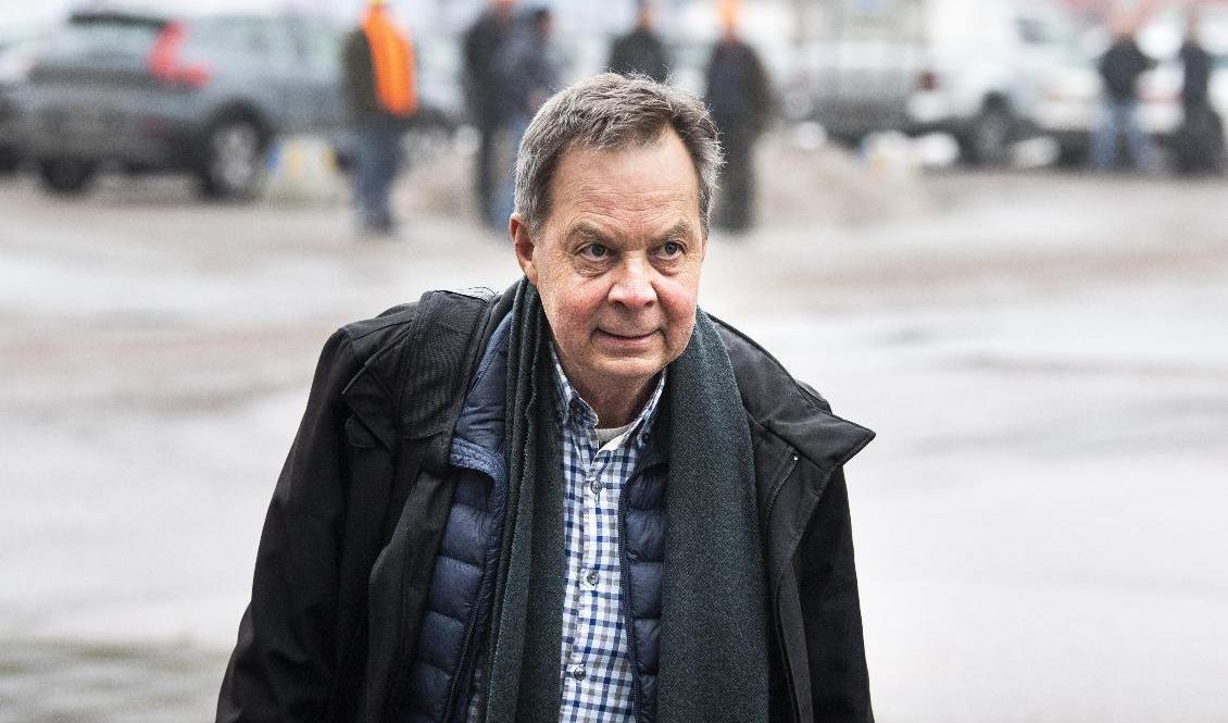 Företagsledaren Karl Hedin när han var på väg in till tingsrättsförhandlingarna i Västerås förra vintern. Arkivbild Foto: Pontus Lundahl/TT