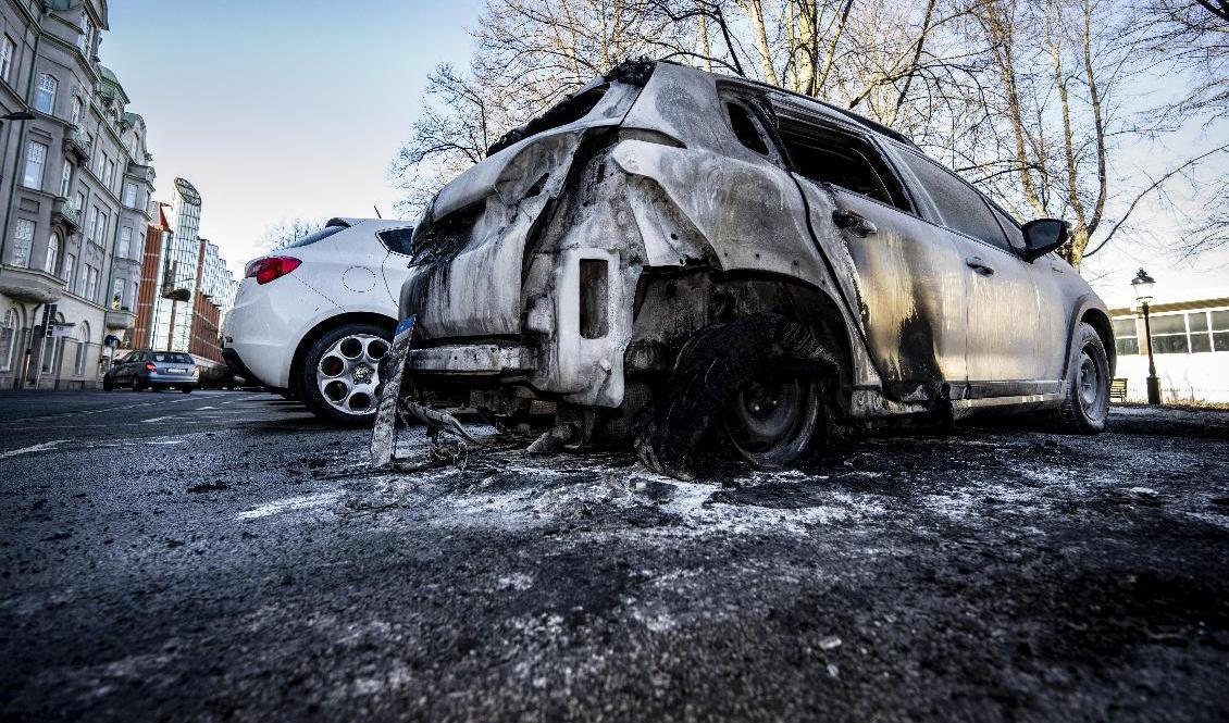 Få bilbränder klaras upp. Arkivbild. Foto: Johan Nilsson/TT
