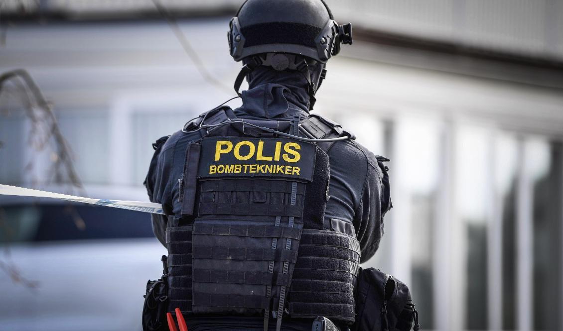 Nationella bombskyddet kallades till en lägenhet i Norrköping sedan en patrull upptäckt misstänkt explosiva varor vid en husrannsakan. Arkivbild. Foto: Carl-Olof Zimmerman/TT