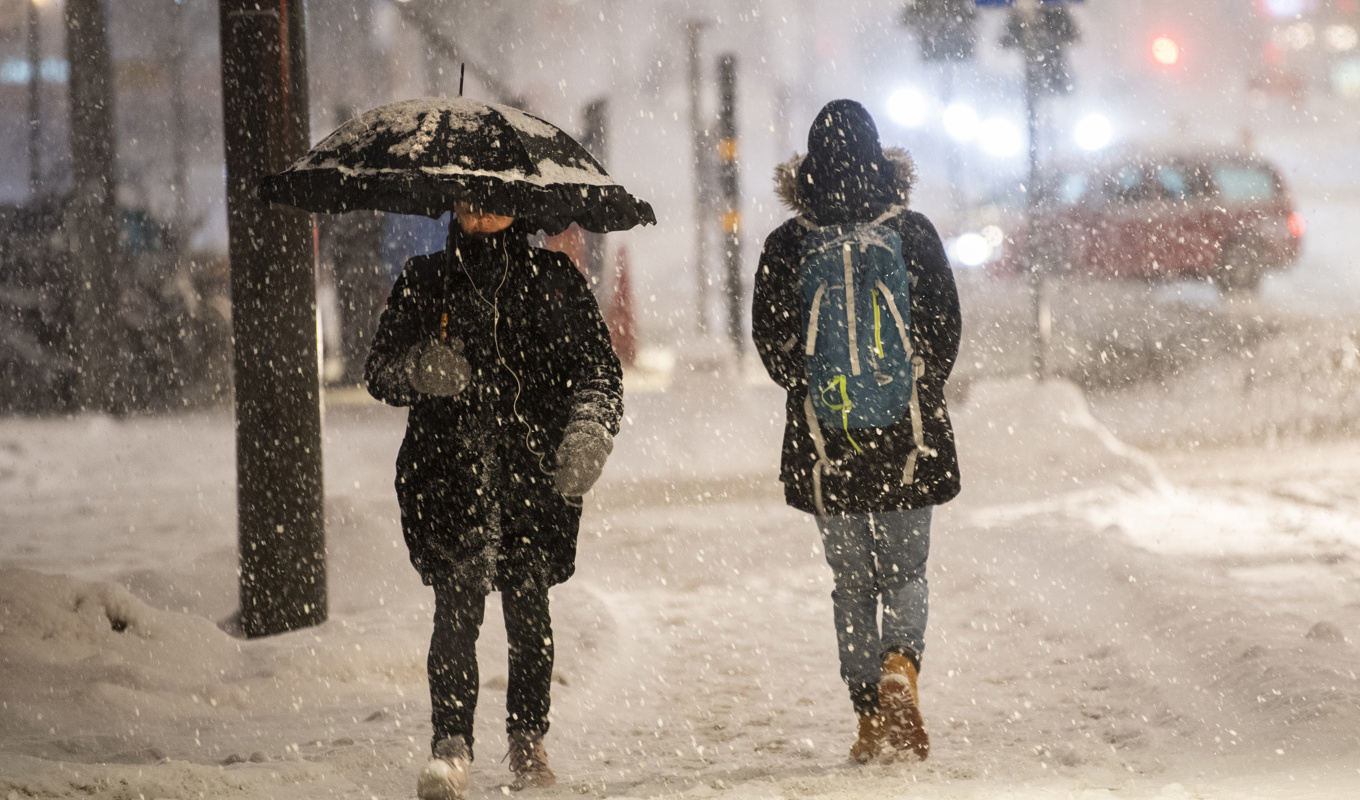 Det blir snö och ovanligt kallt på flera håll i landet under onsdagen. Arkivbild. Foto: Fredrik Sandberg/TT