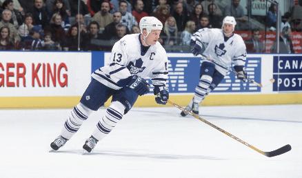 Mats Sundin spelade 14 säsonger för Toronto Maple Leafs. I tio år var han som förste europé i klubbens historia lagkapten. Foto: Dave Sanford/Getty Images/NHLimages