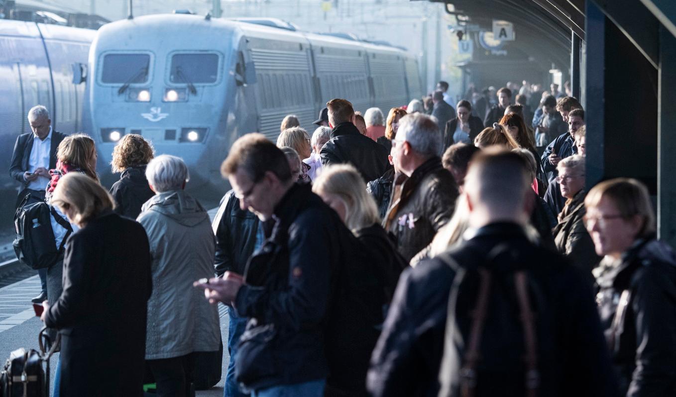 Passagerare har fått vänja sig vid att vänta på försenade tåg. Arkivbild. Foto: Johan Nilsson/TT