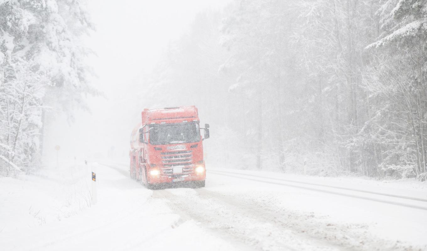 Snöoväder och blåst förväntas dra in under onsdagen. Arkivbild. Foto: Suvad Mrkonjic/TT