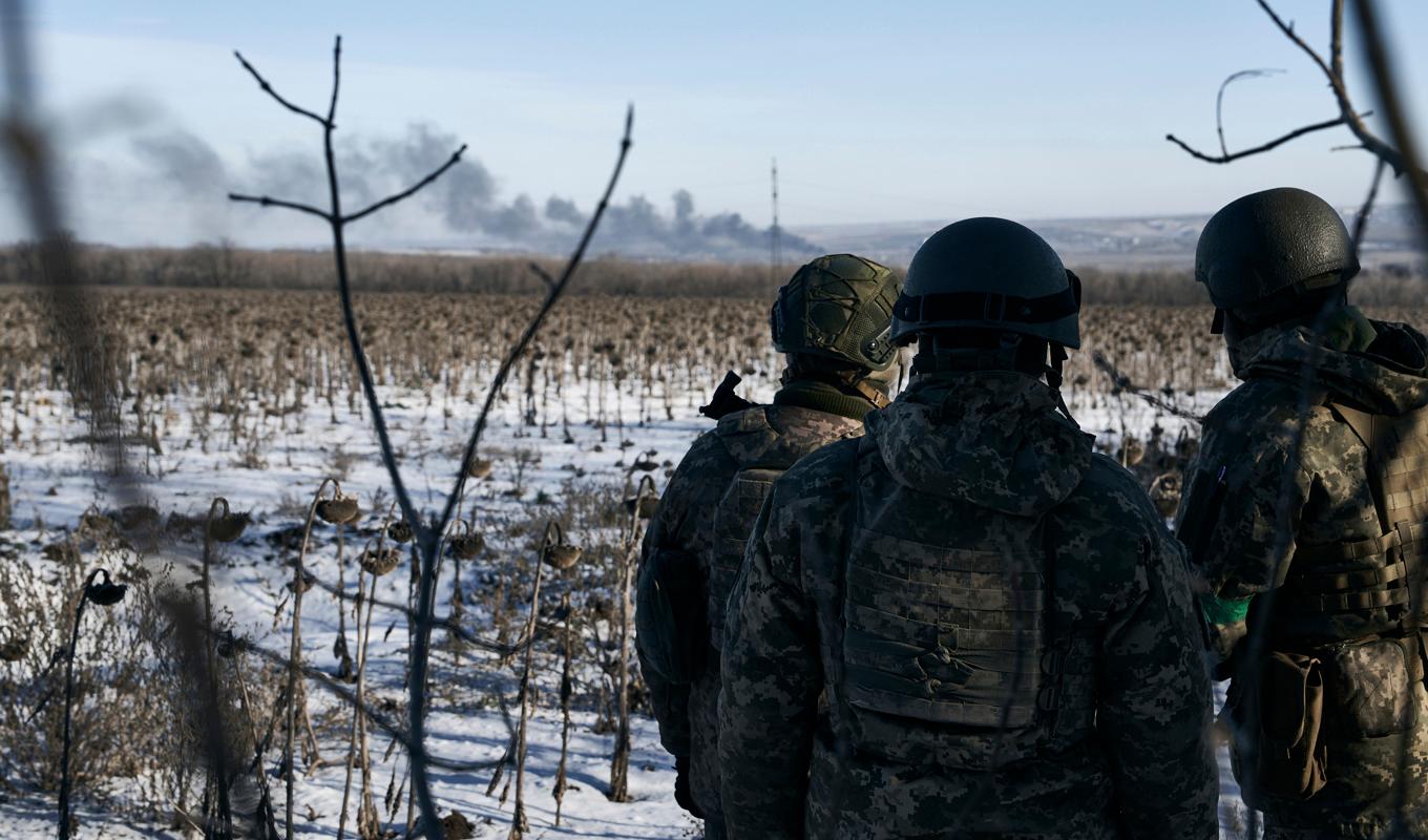Ukrainska soldater vid frontlinjen i närheten av Soledar den 11 januari. Foto: Libkos/AP/TT