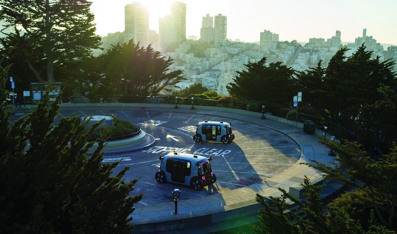 Bilar utan rattar och pedaler rullade runt på gatorna i Foster City, söder om San Francisco, i lördags. Pressbild. Foto: Zoox, Inc.