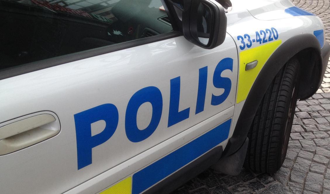 En lägenhet i Västra Frölunda i Göteborg blev beskjuten sent på onsdagskvällen. Foto: Tony Lingefors