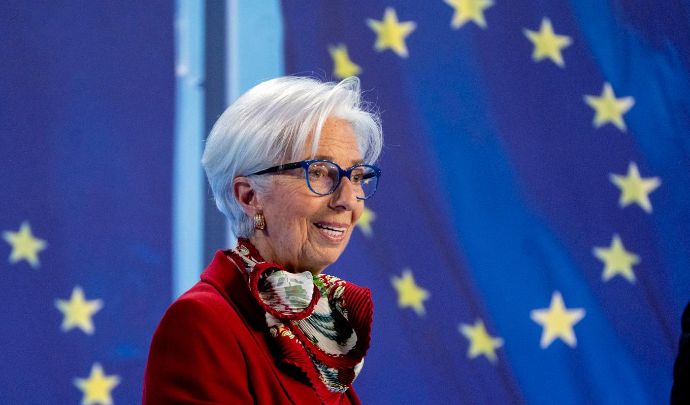 ECB-chefen Christine Lagarde välkomnar den schweiziska bankaffären. Foto: Michael Probst/AP/TT