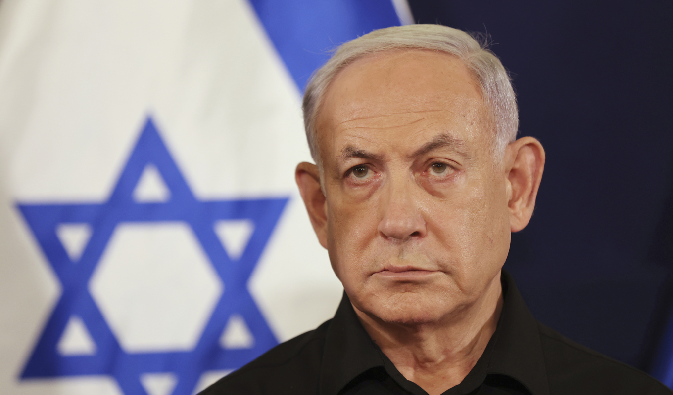 Israels premiärminister Benjamin Netanyahu sade i en intervju med CBS News att det fanns starka indikationer på att Hamas gömde gisslan i al-Shifa-sjukhuset i Gaza. Arkivbild. Foto: Abir Sultan/AP/TT