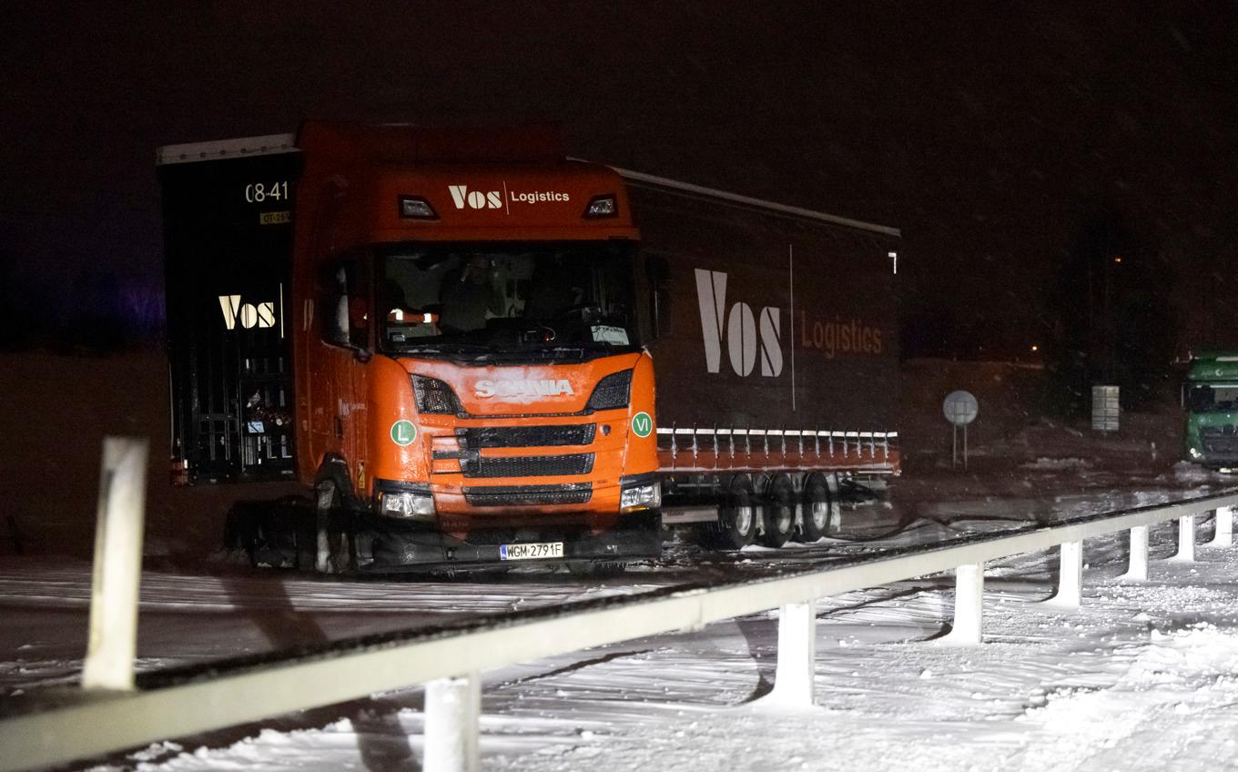 Ett stort antal fordon blev stående på E22 i vintras. Arkivbild. Foto: Johan Nilsson/TT