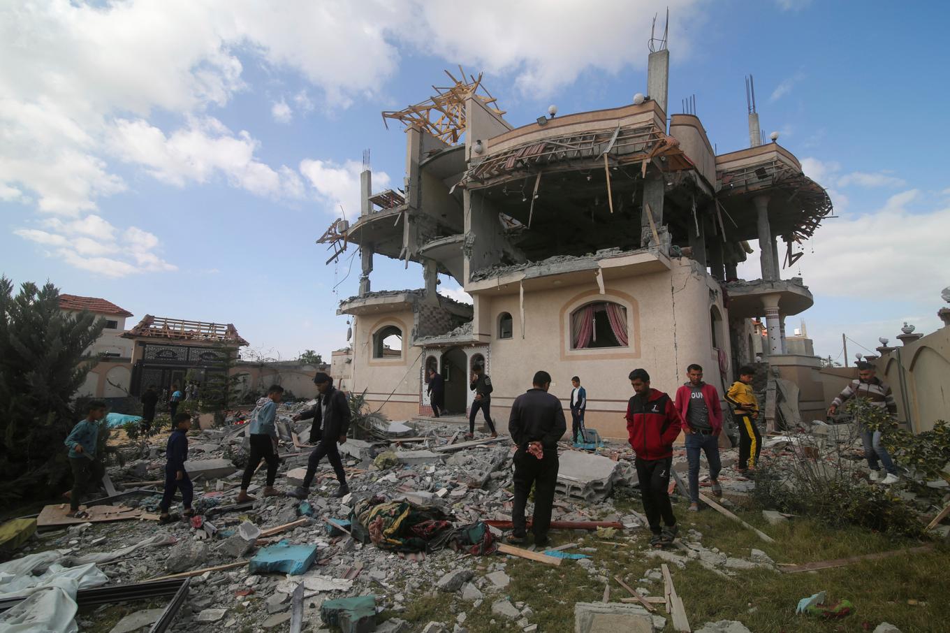 Ett hus i Khan Yunis i Gaza som förstörts av Israels bombardemang. Arkivbild. Foto: Hatem Ali/AP/TT