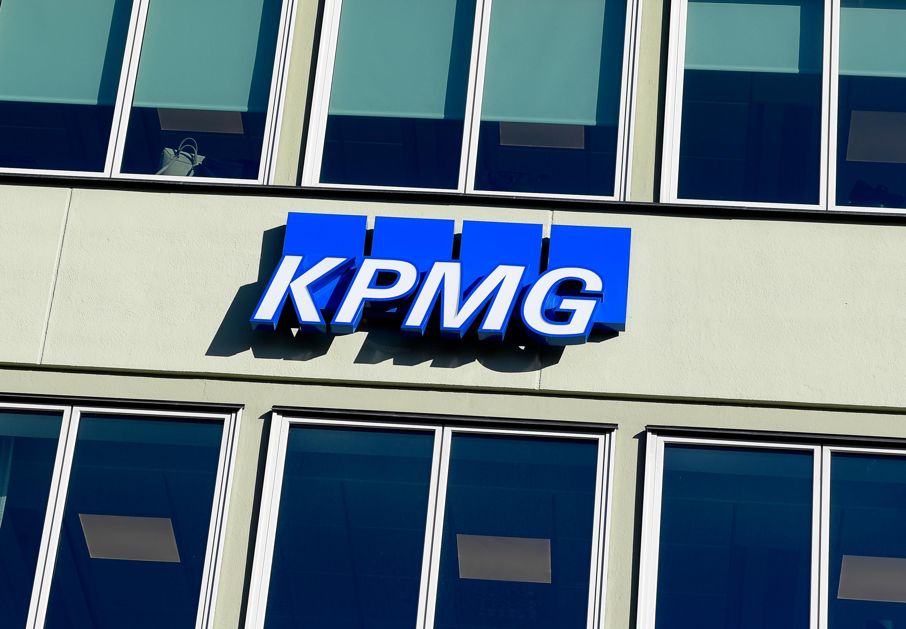 Revisionsjätten KPMG:s nederländska gren får 25 miljoner dollar i böter av den amerikanska tillsynsmyndigheten Pcaob för att ha fuskat med prov för revisionsstandard. Arkivbild. Foto: Janerik Henriksson/TT