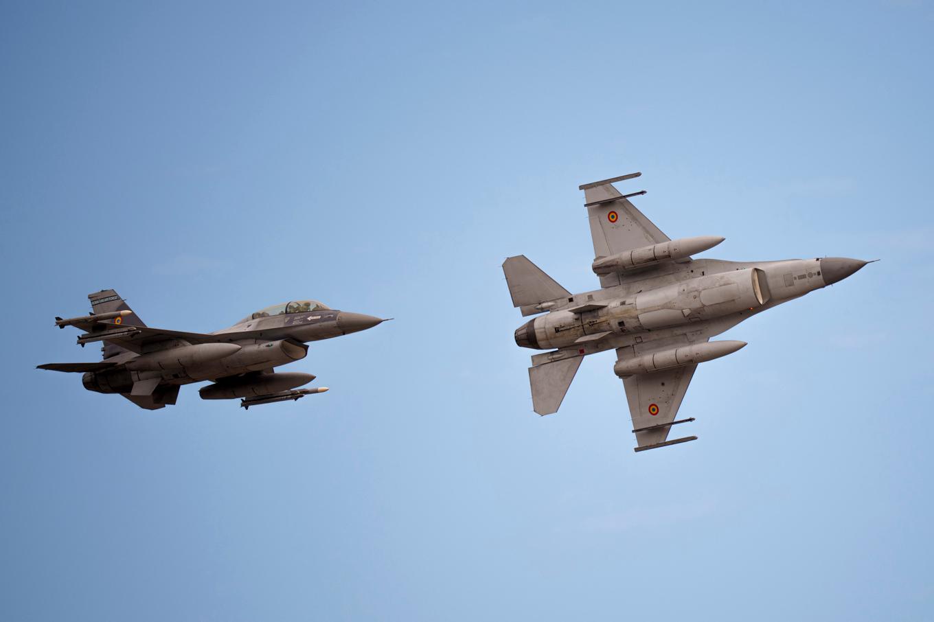F16-plan i luften. Arkivbild Foto: Vadim Ghirda/AP/TT
