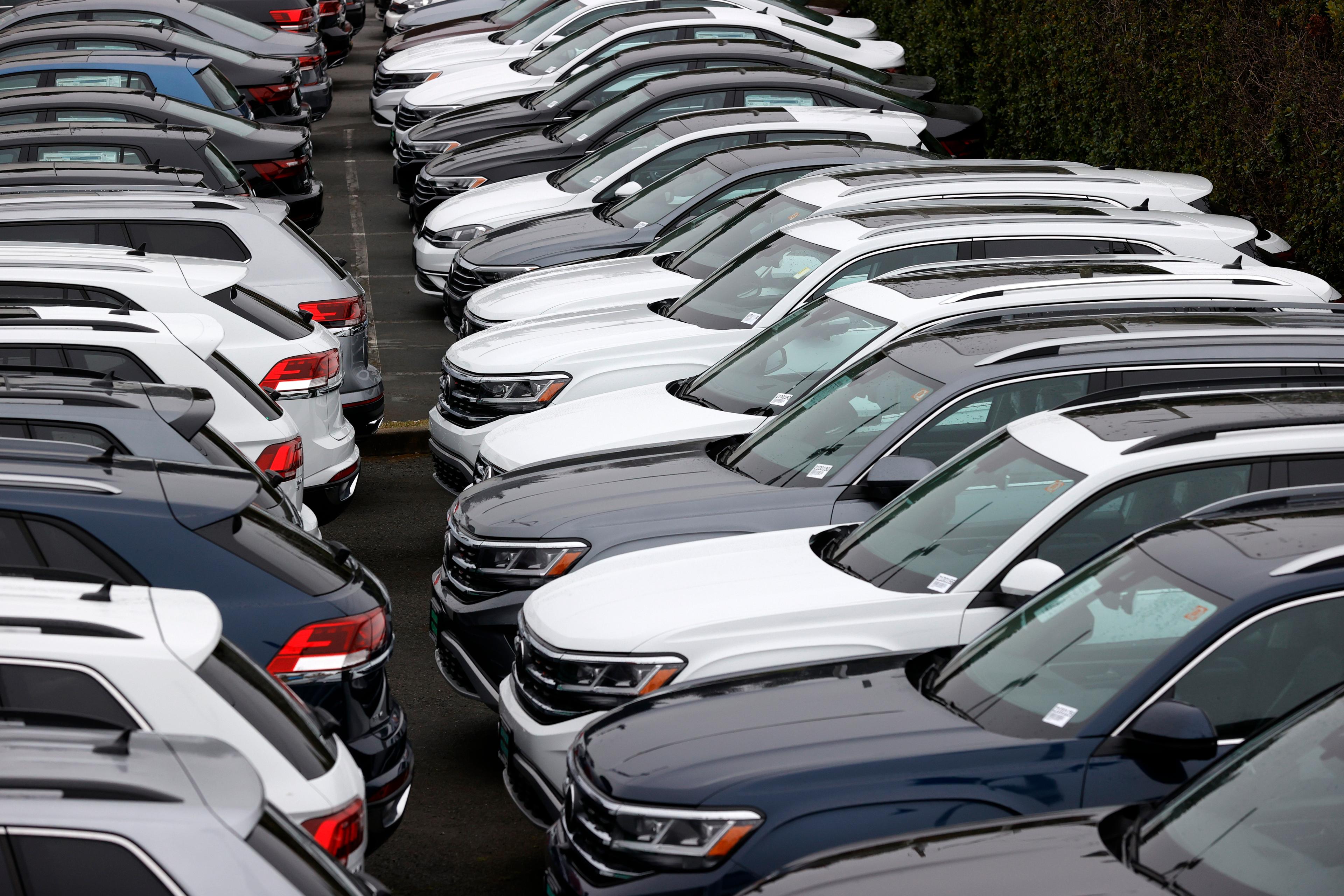 Antalet nyregistrerade personbilar minskade i mars jämfört med förra året. Foto: Justin Sullivan/Getty Images