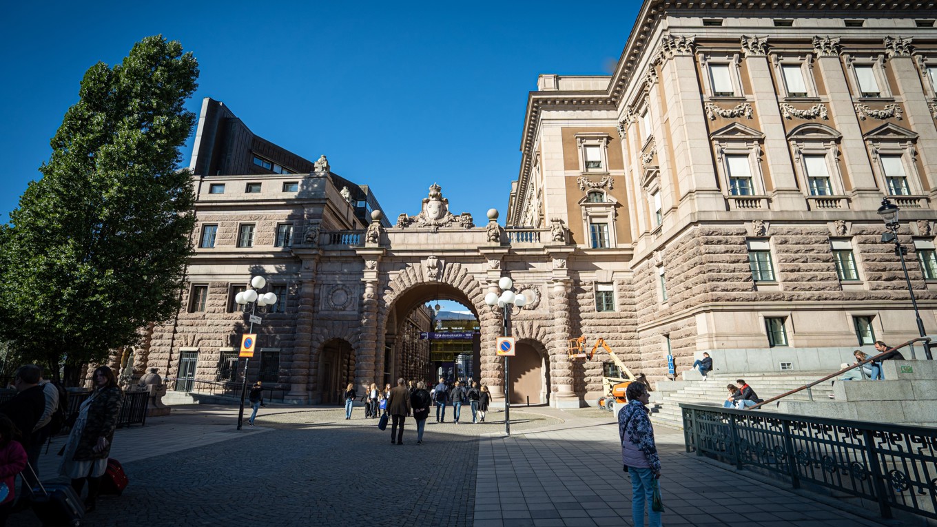 En valsamverkan med ett paraplyparti kan vara lösningen för småpartier som inte klarar fyraprocentspärren, tror skribenten. Foto: Sofia Drevemo