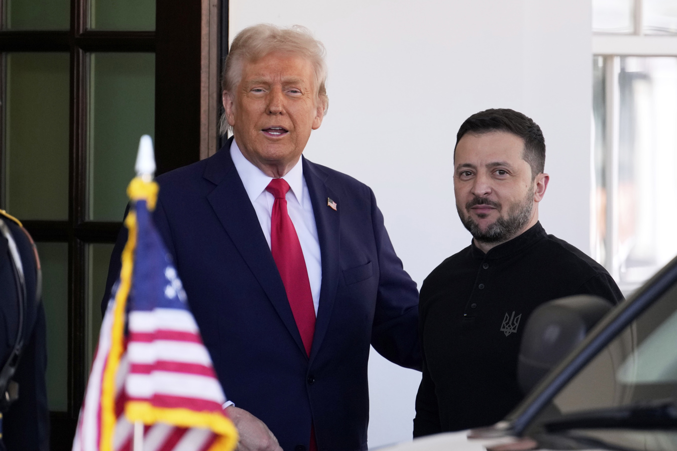 USA:s president Donald Trump och Ukrainas president Volodymyr Zelenskyj när de båda möttes i Vita huset i fjol. Arkivbild Foto: Ben Curtis/AP/TT
