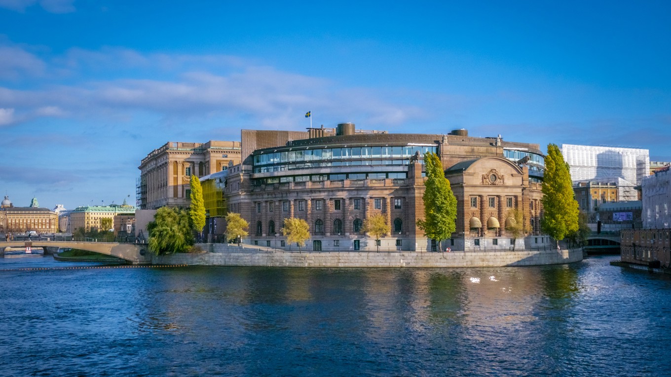 Nästa år får riksdagsledamöterna sina löner höjda. Foto: Bilbo Lantto