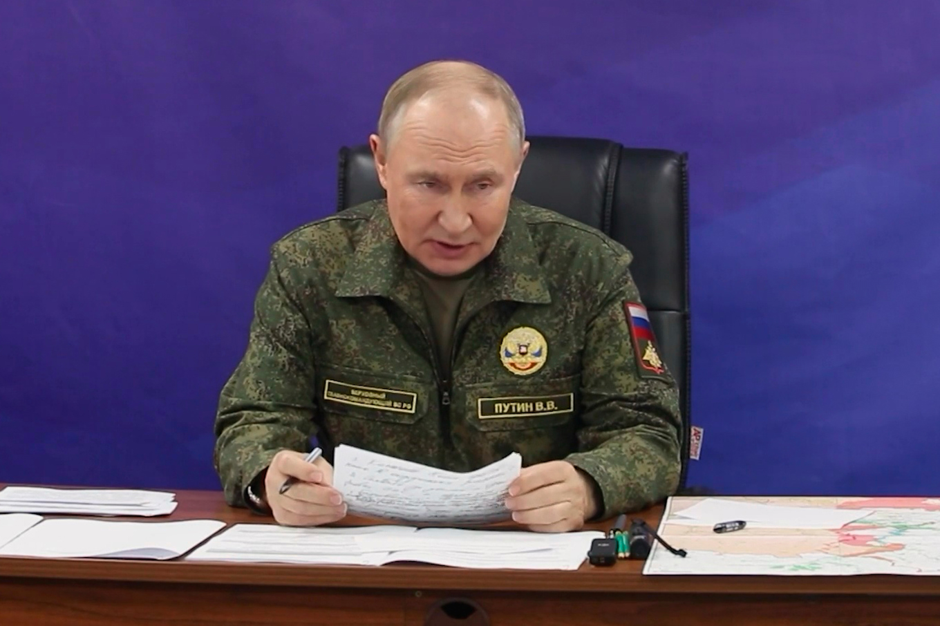 Rysslands president Vladimir Putin säger att testet av den nya roboten var framgångsrikt. Foto: AP/TT