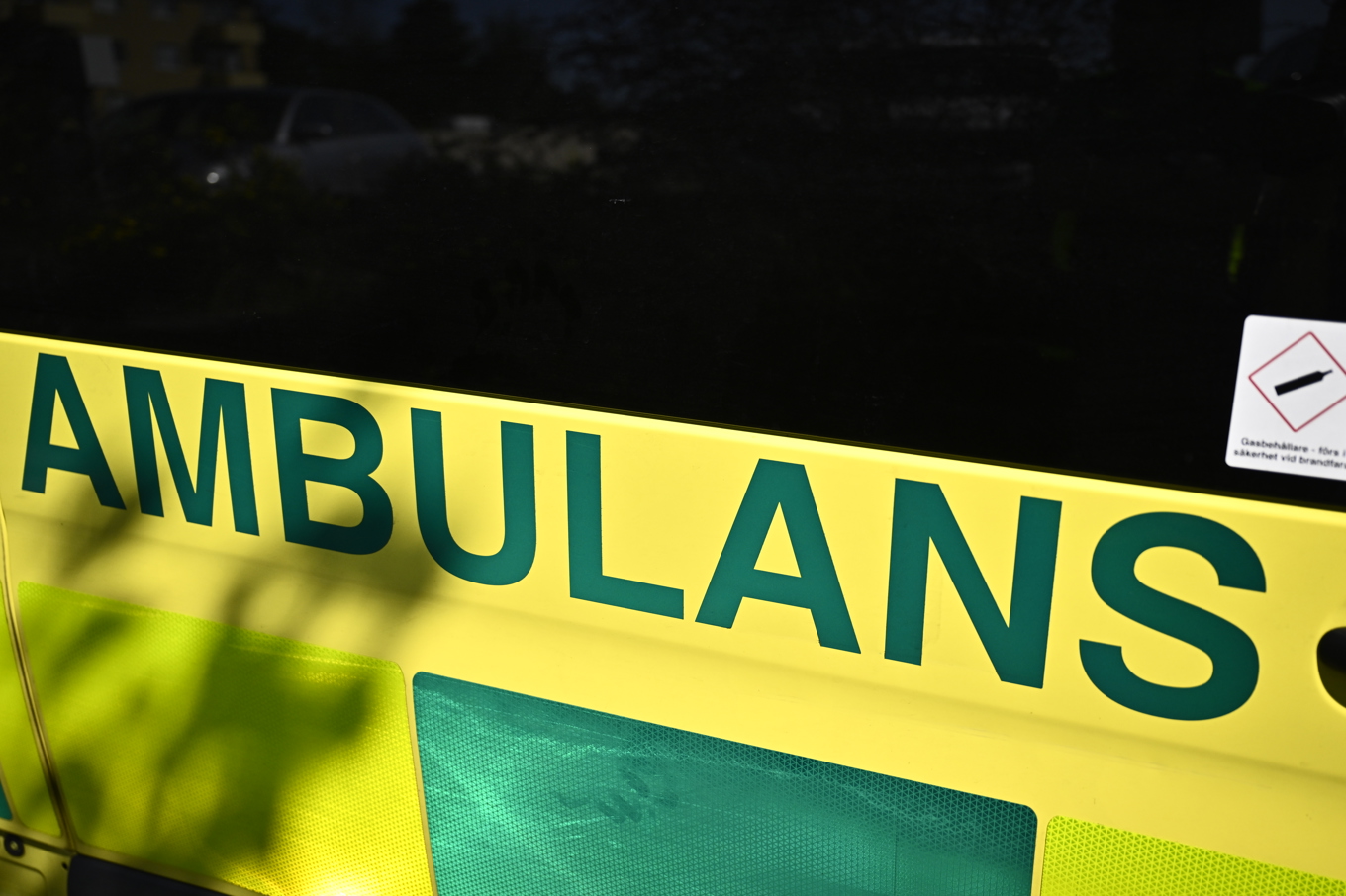 En ungdom i 15-årsåldern har förts med ambulans till sjukvård sedan personen druckit langad alkohol. Arkivbild. Foto: Christine Olsson/TT