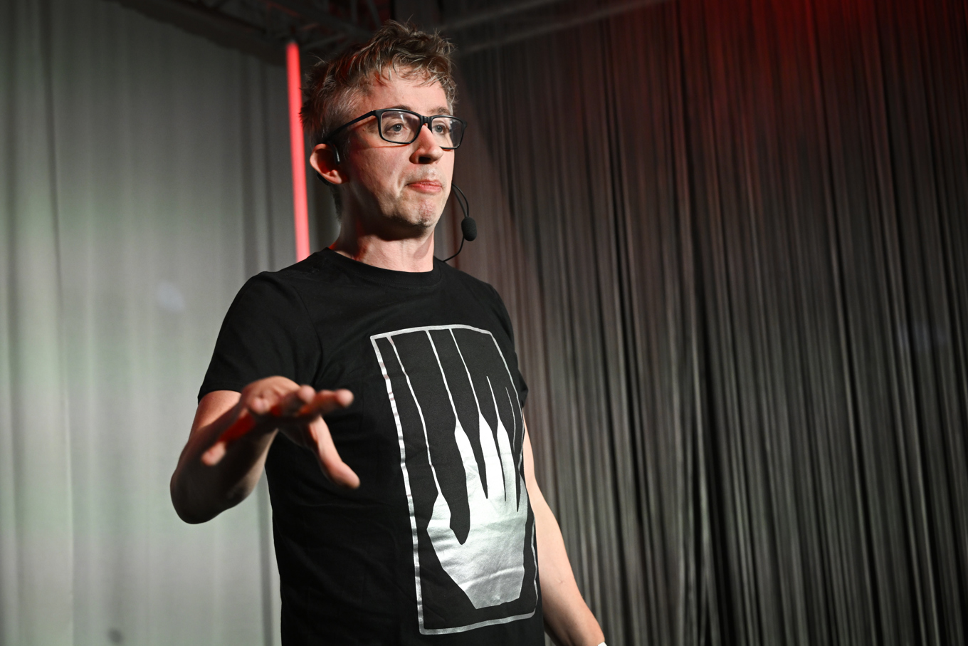 Fredrik Strage är en av flera kända journalistprofiler som EFN rekryterat – men nu väntas neddragningar hos EFN. Arkivbild. Foto: Fredrik Sandberg/TT