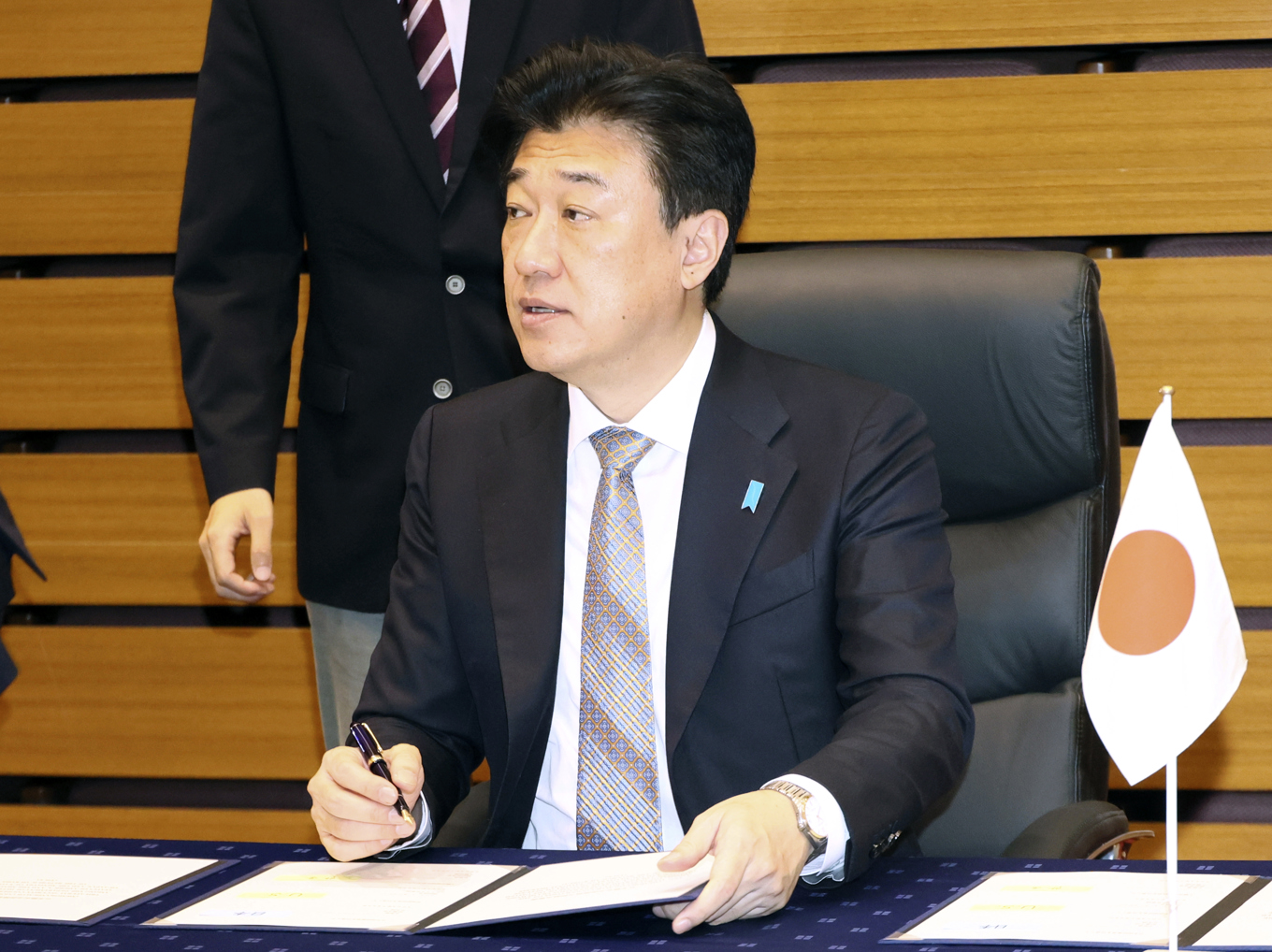 Den japanska regeringens talesperson Minoru Kihara. Bild från 2024. Foto: Yoshikazu Tsuno/AP/TT