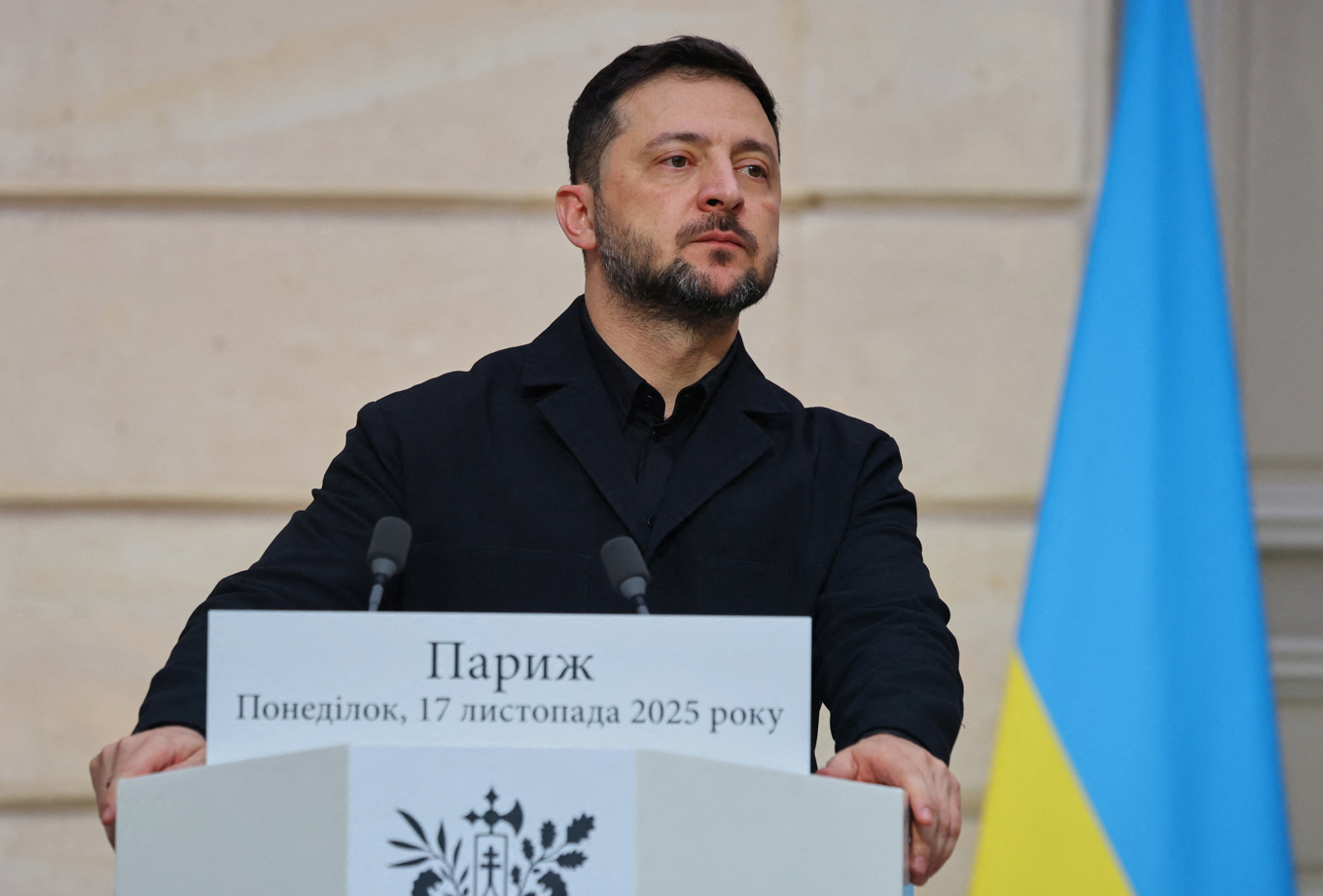 Ukrainas president Volodymyr Zelenskyj, fotograferad i Paris i måndags. Foto: Sarah Meyssonnier/AP/TT
