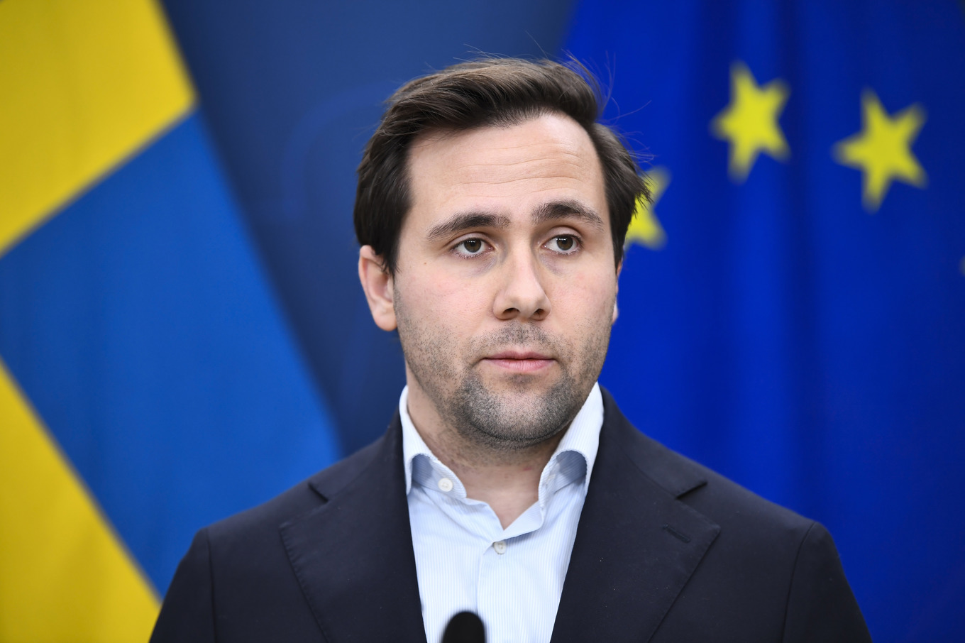 Bistånds- och utrikeshandelsminister Benjamin Dousa (M) säger att den kommande vintern riskerar att bli den värsta i Ukraina sedan 2022. Arkivbild. Foto: Lars Schröder/TT