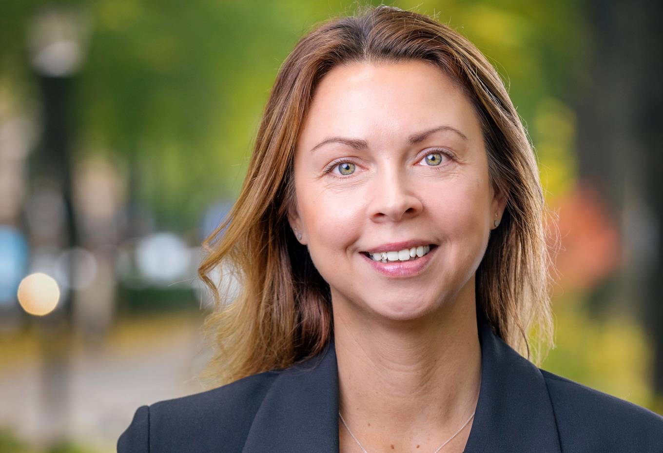 Natalee Ågren, vd på Svenska taxiförbundet, menar att landsbygden skulle gagnas av att den anropsstyrda kollektivtrafiken marknadsfördes bättre. Foto: Peter Iggström