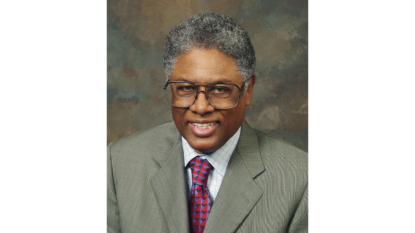 Thomas Sowell, amerikansk ekonomihistoriker som har många visdomar som politiken skulle behöva ta till sig. Foto: The Hoover Institution